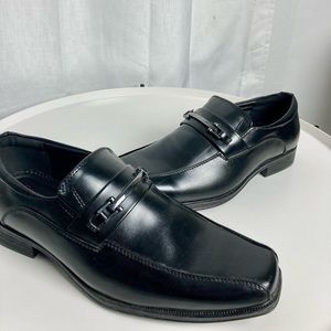 MENS DRESS SHOES LIKE NEW